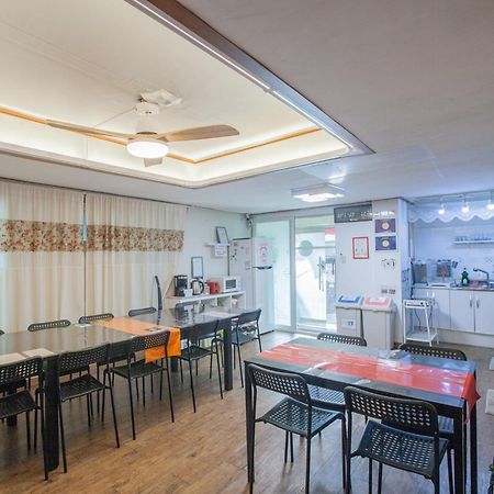 Hotel Jeong House à Séoul Extérieur photo