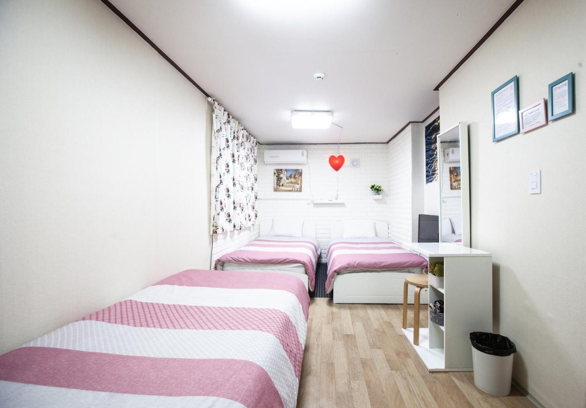Hotel Jeong House à Séoul Extérieur photo