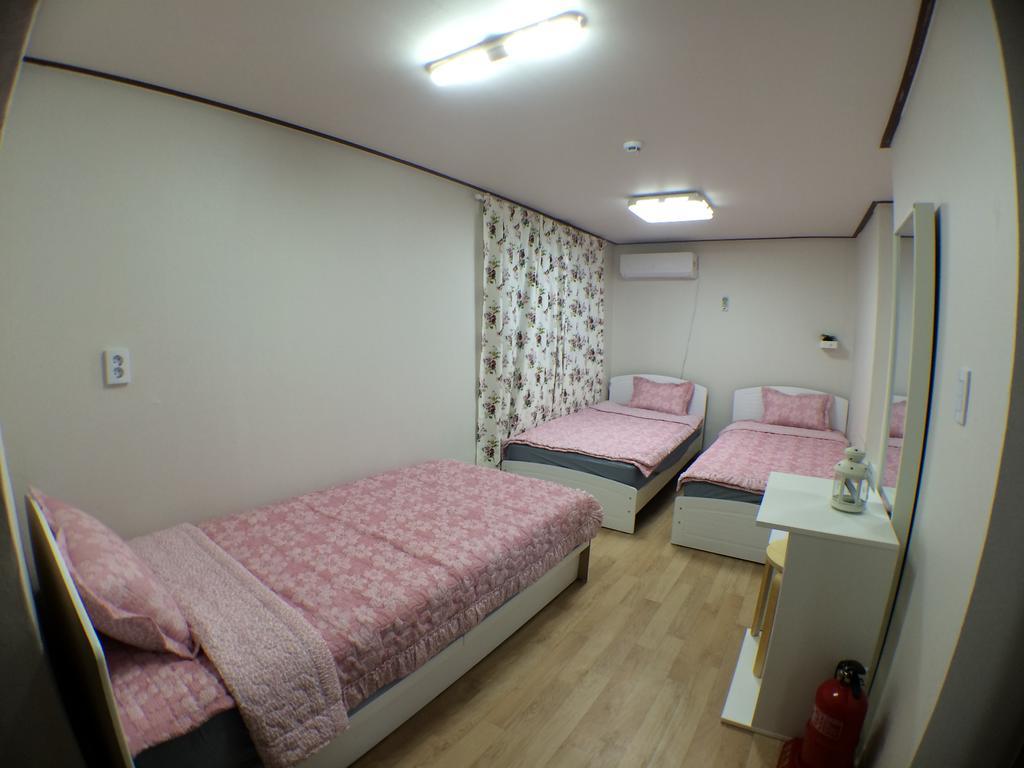 Hotel Jeong House à Séoul Extérieur photo