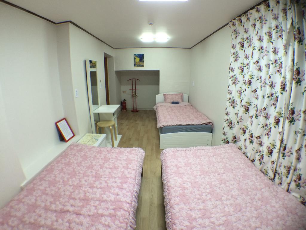 Hotel Jeong House à Séoul Extérieur photo