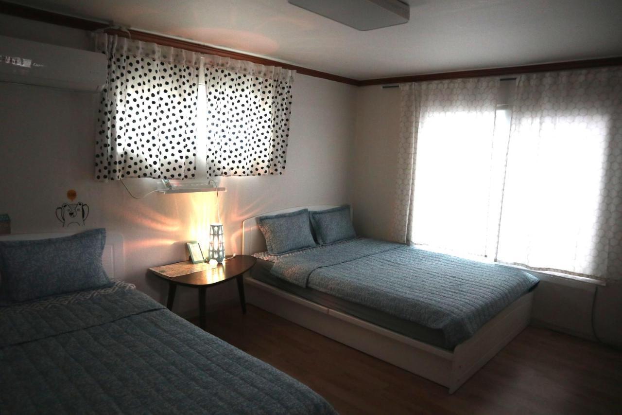 Hotel Jeong House à Séoul Extérieur photo