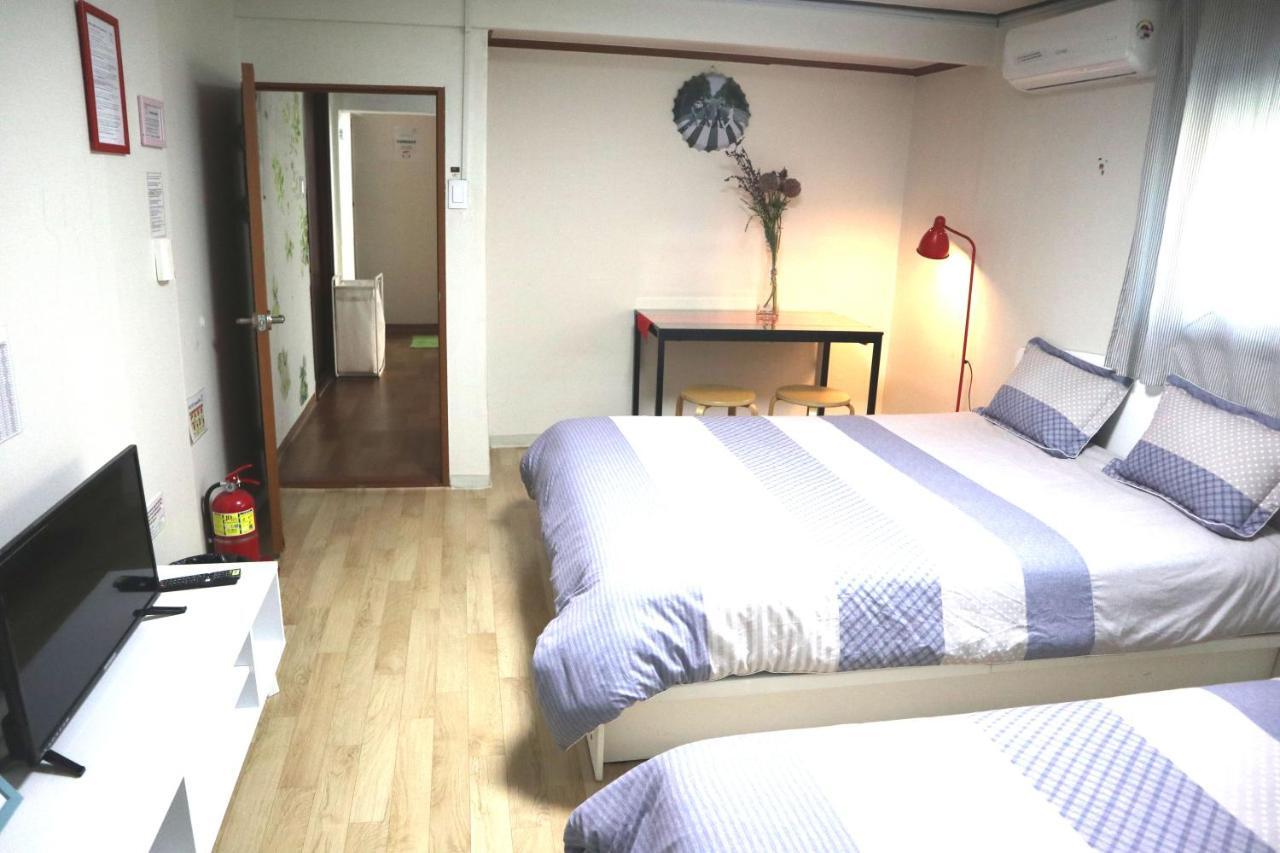 Hotel Jeong House à Séoul Extérieur photo